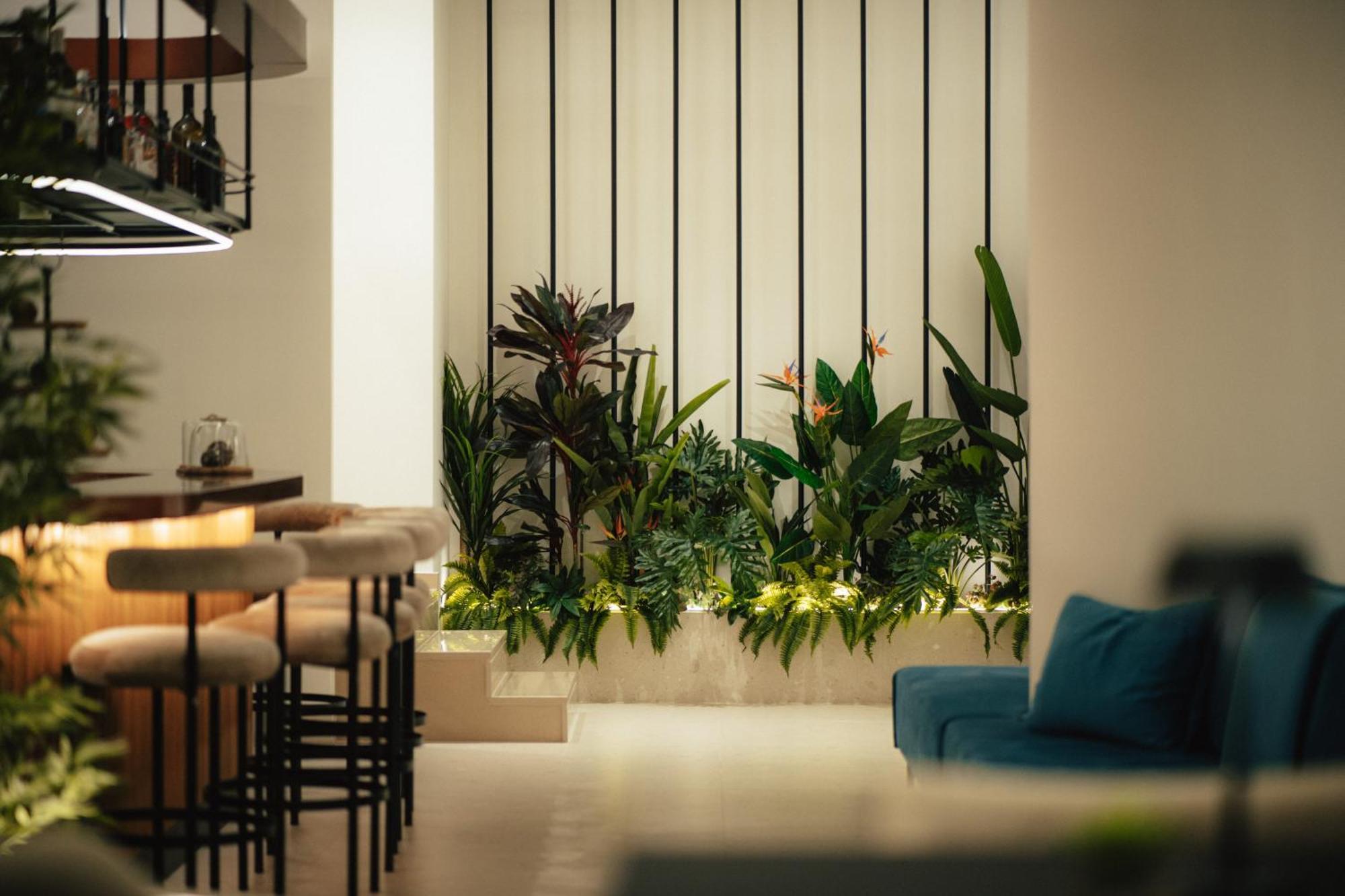 Amario Suites Hotel Aigio Dış mekan fotoğraf